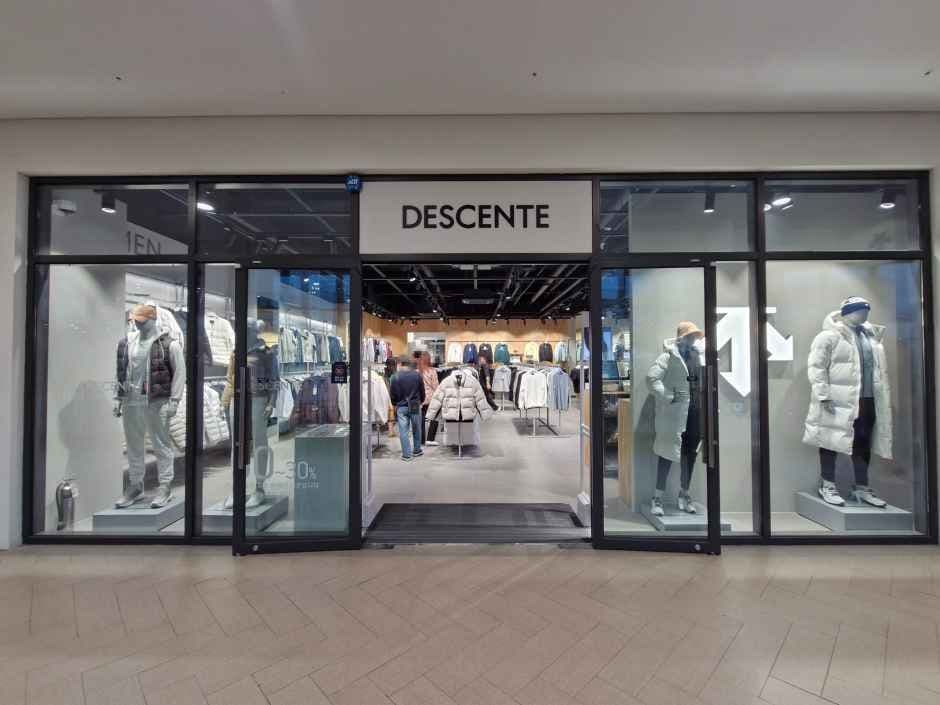 Descente - Hyundai Premium Outlets Gimpo Branch [Tax Refund Shop](데상트 현대프리미엄아울렛 김포점)