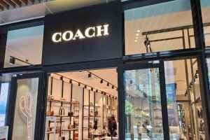 Coach - Shinsegae Simon Premium Outlet Jeju Branch [Tax Refund Shop] (코치 신세계사이먼프리미엄 아울렛 제주점)