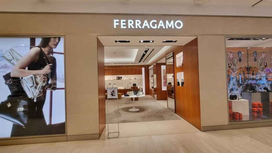 Ferragamo - Hyundai Department Store Ulsan Branch [Tax Refund Shop](페라가모 현대백화점 울산점)