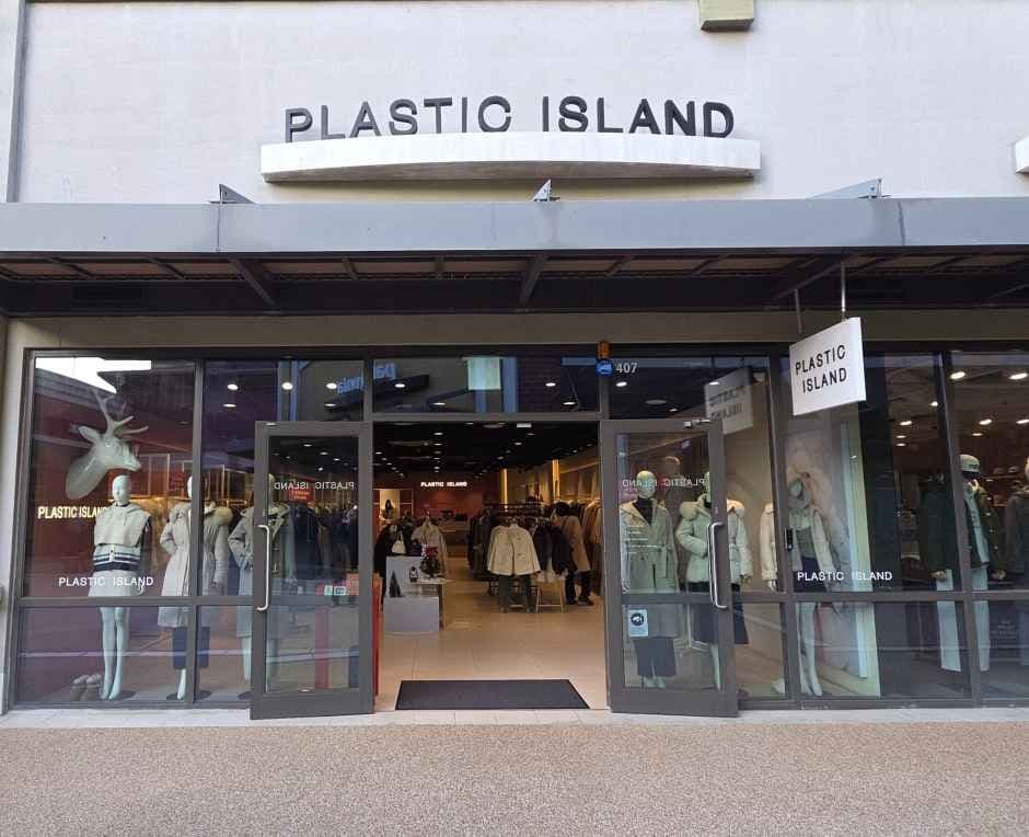 PLASTIC ISLAND - Shinsegae Simon Premium Outlets Paju Branch [Tax Refund Shop](플라스틱아일랜드 신세계사이먼프리미엄아울렛 파주점)