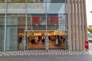 8SECONDS Songdo Triple Street Branch [Tax Refund Shop](에잇세컨즈 송도 트리플스트리트점)