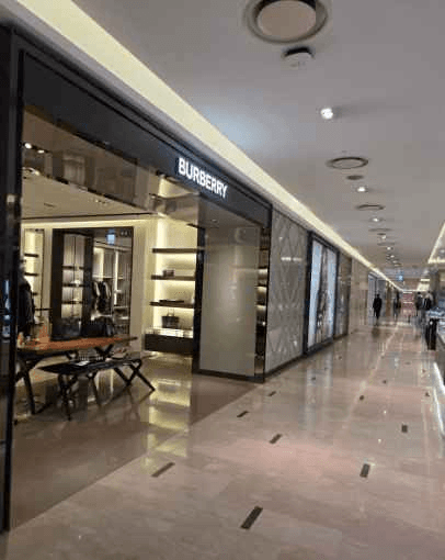 BURBERRY Shinsegae Department Store Cheonan-Asan Branch[Tax Refund Shop](버버리 신세계백화점 천안아산점)