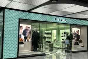 Prada - Hyundai Department Store Pangyo Branch [Tax Refund Shop] (프라다 남성 현대백화점 판교점)