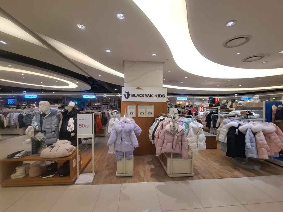 Black Yak Kids - Hyundai Outlets Dongdaemun Branch [Tax Refund Shop](블랙야크 키즈 현대아울렛 동대문점)