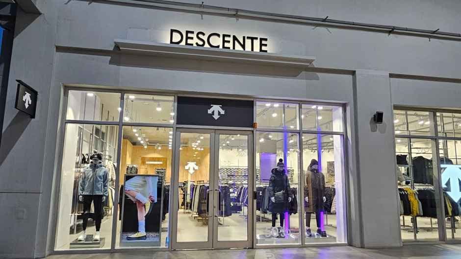 Descente - LOTTE Premium Outlets Gimhae Branch [Tax Refund Shop](데상트 롯데프리미엄아울렛 김해점)