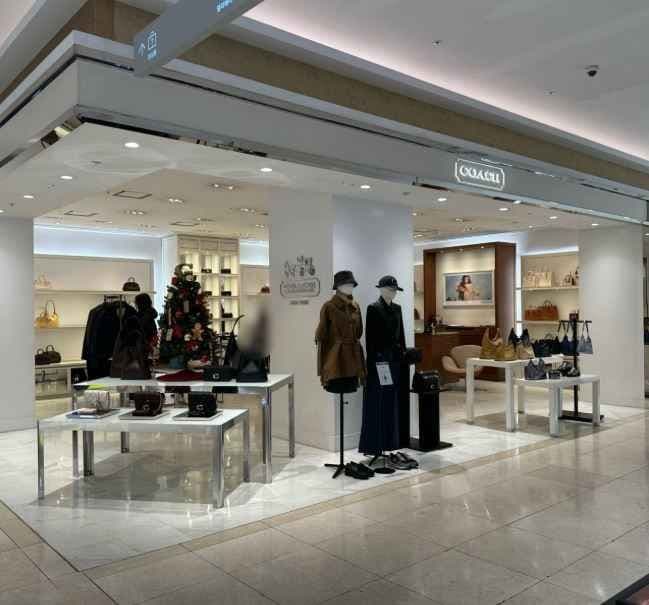 Coach - Lotte Department Store Daejeon Branch [Tax Refund Shop] (코치 롯데백화점 대전점)
