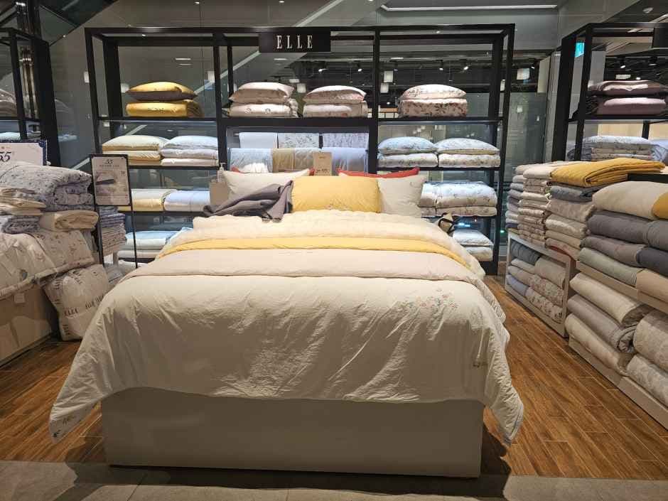 Elle Paris - Lotte Department Store Ansan Branch [Tax Refund Shop](엘르파리 롯데백화점 안산점)
