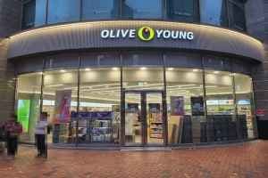 Olive Young - Mapo Station Branch [Tax Refund Shop](올리브영 마포역점)
