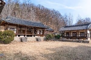 역동서원