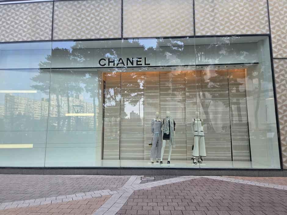 CHANEL Boutique LOTTE Department Store Jamsil Avenuel Branch [Tax Refund Shop](샤넬 부티크 롯데백화점 잠실 에비뉴엘점)