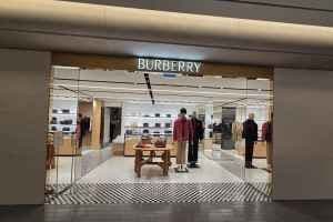 Burberry Men - Lotte Department Store Main Branch [Tax Refund Shop](버버리 맨즈 롯데백화점 본점)