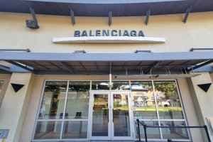 Balenciaga - Shinsegae Simon Premium Outlets Yeoju Branch [Tax Refund Shop](발렌시아가 신세계사이먼프리미엄아울렛 여주점)