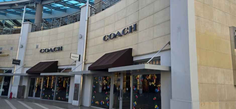 Coach - Lotte Premium Outlets Gimhae Branch [Tax Refund Shop](코치 롯데프리미엄아울렛 김해점)