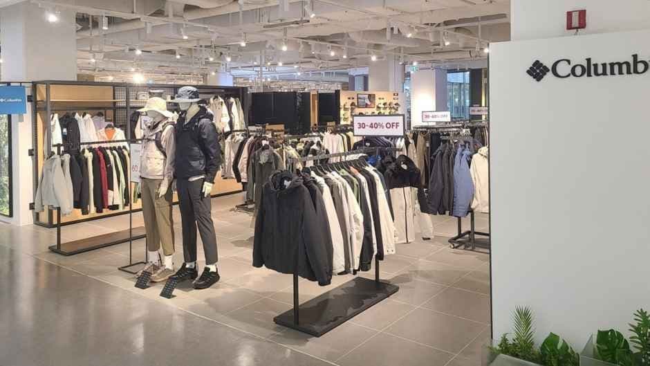 Columbia - LOTTE Mall Gwanggyo Branch [Tax Refund Shop] (컬럼비아 롯데몰 광교점)