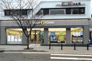 Olive Young - Sinchon Myeongmul Street Branch [Tax Refund Shop](올리브영 신촌명물거리점)