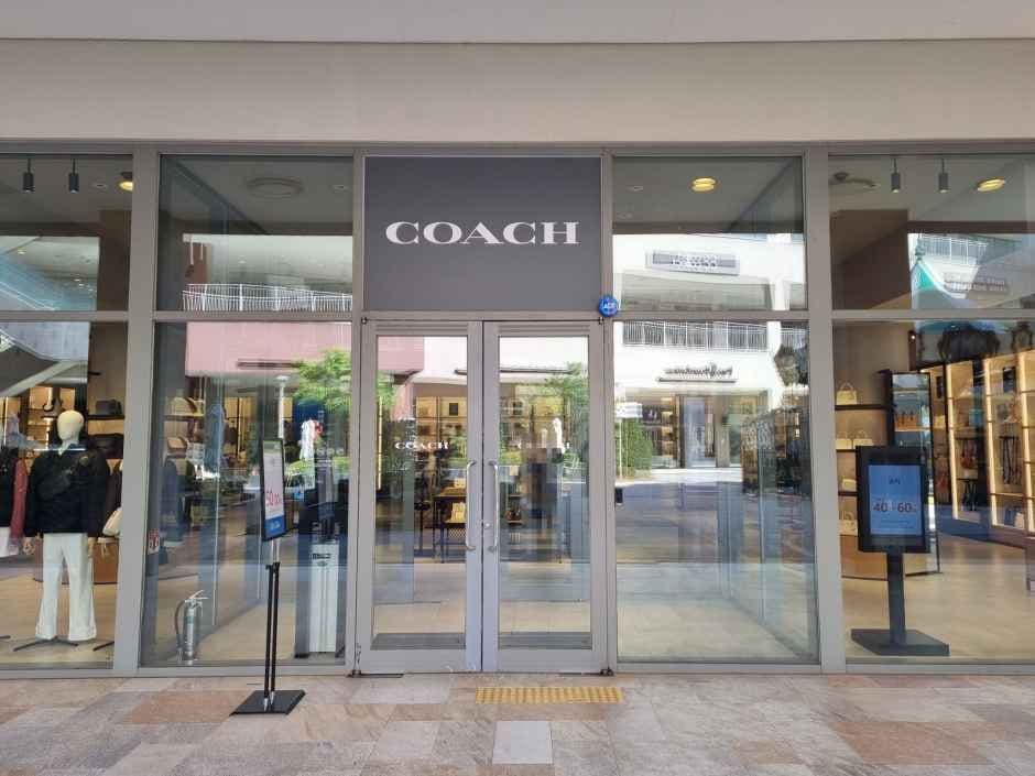 Coach - LOTTE Premium Outlets Icheon Branch [Tax Refund Shop](코치 롯데프리미엄아울렛 이천점)