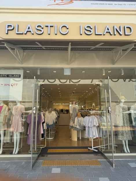 Plastic Island - Shinsegae Simon Premium Outlets Yeoju Branch [Tax Refund Shop](플라스틱아일랜드 신세계사이먼프리미엄아울렛 여주점)