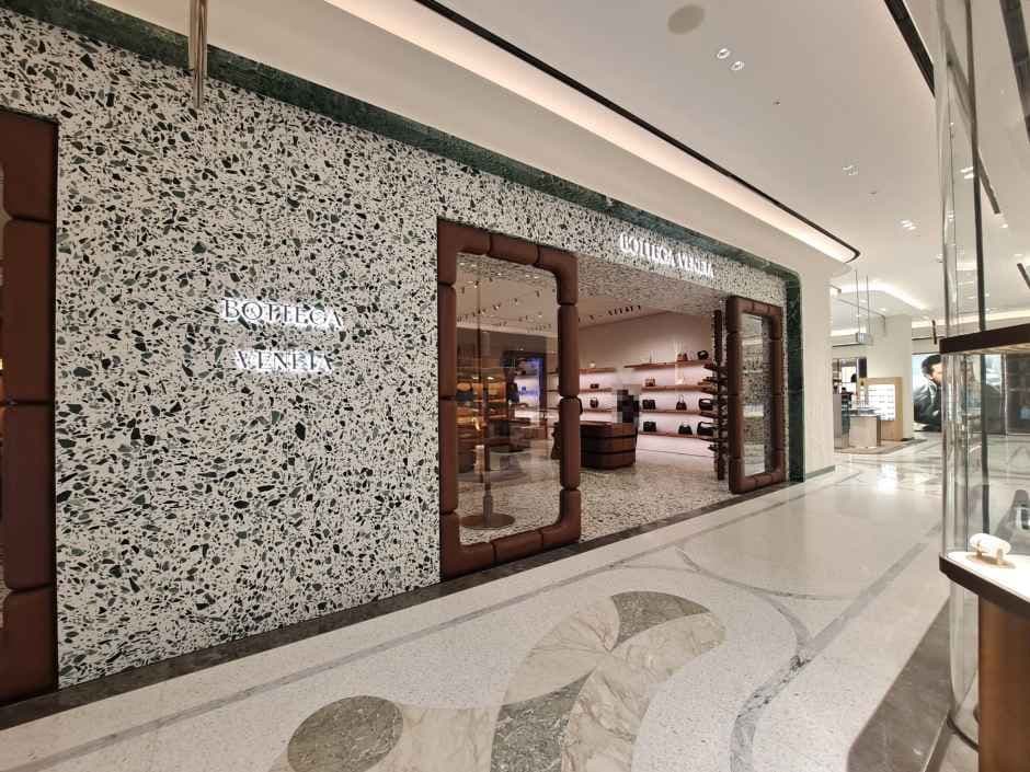 Bottega Veneta - Shinsegae Department Store Main Branch [Tax Refund Shop](보테가베네타 신세계백화점 본점)