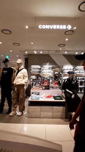 Converse - Lotte Outlets Seoul Station Branch [Tax Refund Shop](컨버스 롯데아울렛 서울역점)