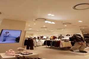 Fila - Lotte Outlets Seoul Station Branch [Tax Refund Shop](휠라 롯데아울렛 서울역점)