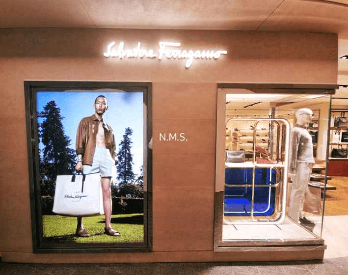 Ferragamo - Lotte Department Store Main Branch [Tax Refund Shop](페레가모 롯데백화점 본점)