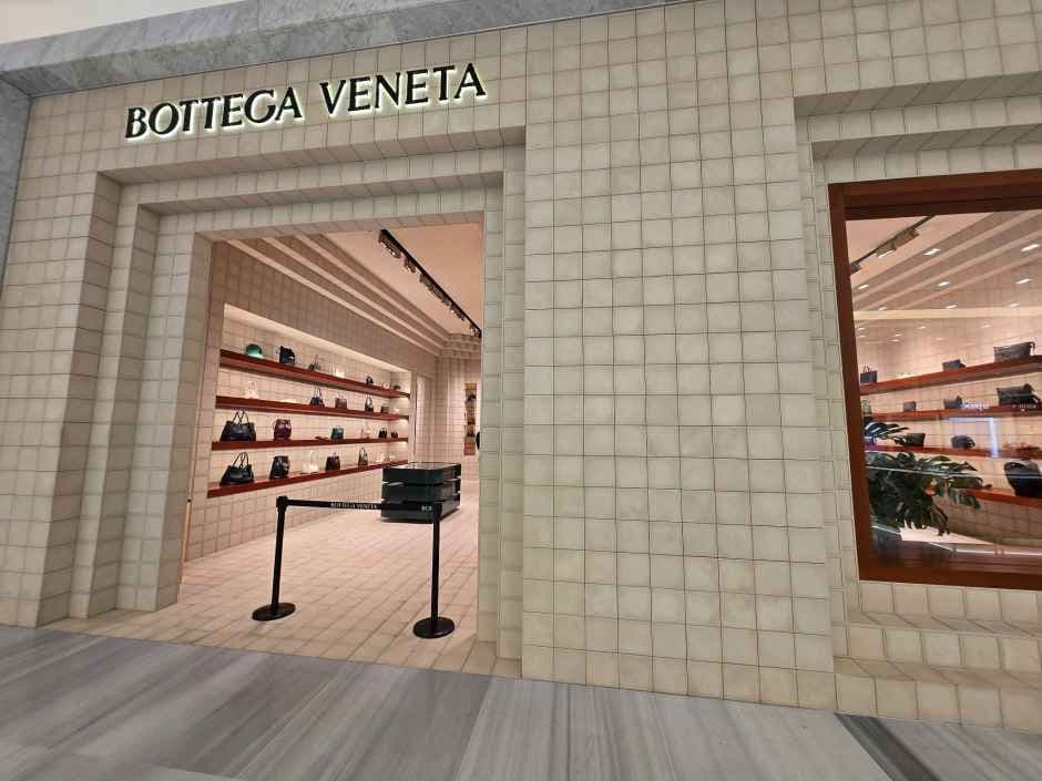 Bottega Veneta - Hyundai Department Store Pangyo Branch [Tax Refund Shop](보테가베네타 현대백화점 판교점)
