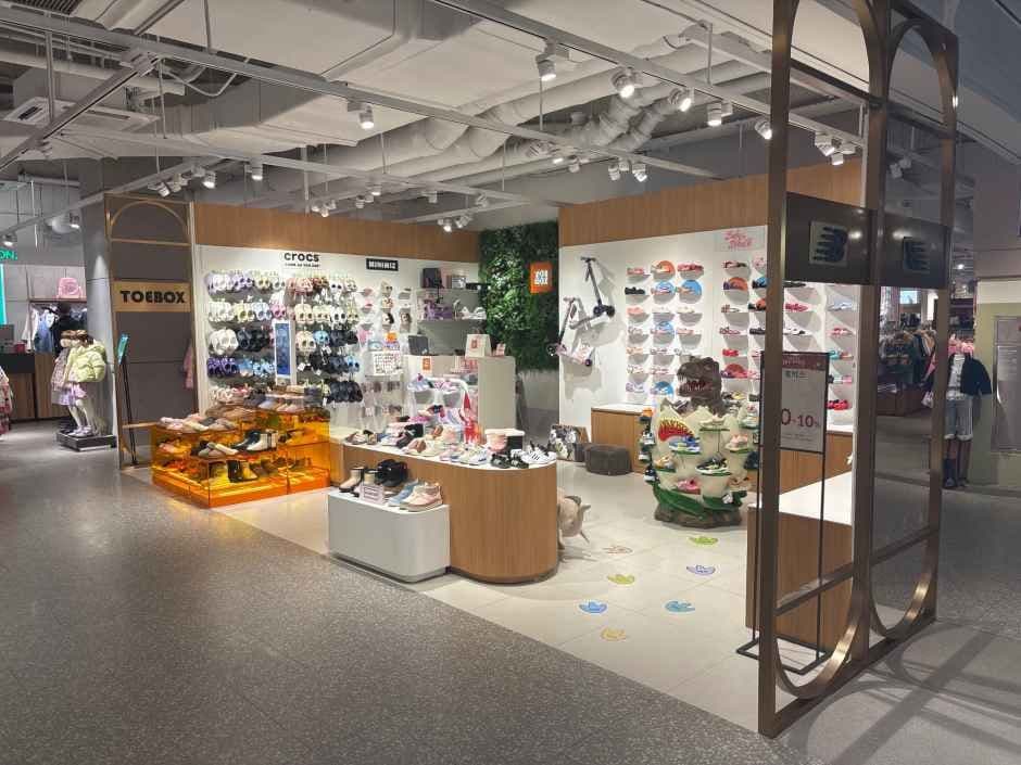 Toebox - Lotte Premium Outlets Dongbusan Branch [Tax Refund Shop](토박스 롯데프리미엄아울렛 동부산점)