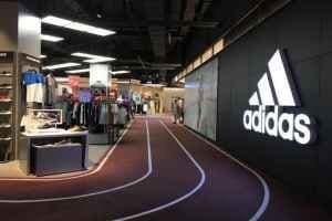 Adidas - Lotte Mall Gunsan Branch [Tax Refund Shop] (아디다스 롯데몰 군산점)
