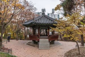 산기슭공원