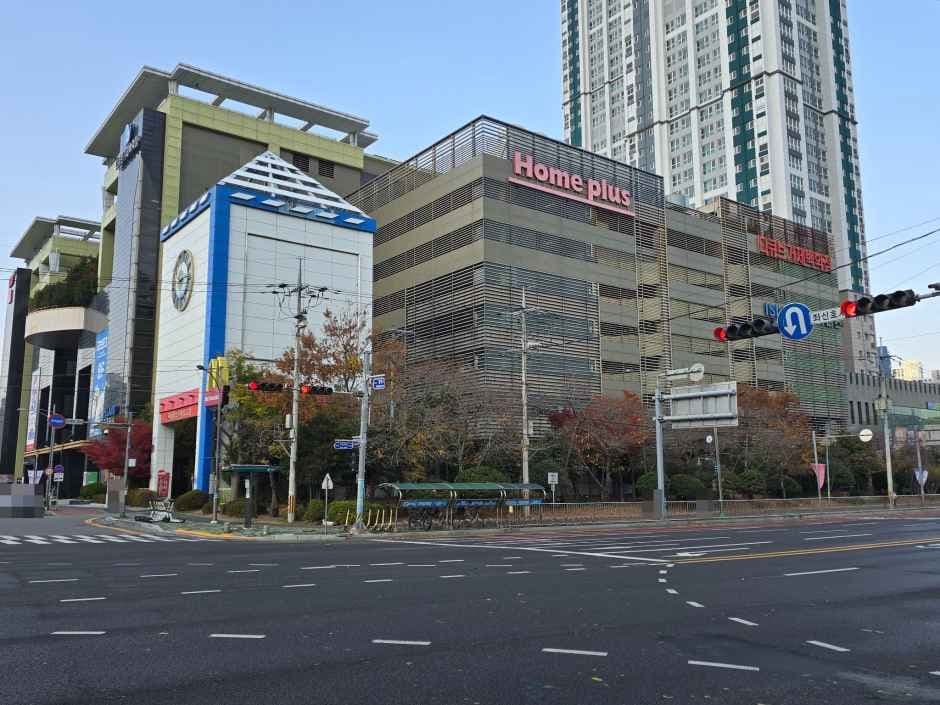 Homeplus - Geoje Branch [Tax Refund Shop](홈플러스 거제점)