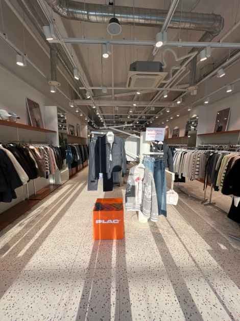 Plac Jeans - Hyundai Premium Outlets Gimpo Branch [Tax Refund Shop](플랙진 현대프리미엄아울렛 김포점)