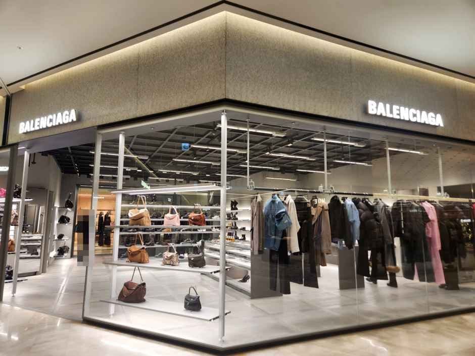 Balenciaga - Hyundai Department Store Pangyo Branch [Tax Refund Shop](발렌시아가 현대백화점 판교점)