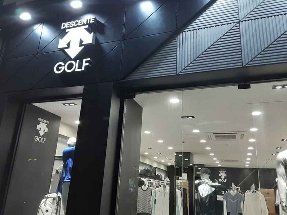 DESCENTE GOLF Sinjeju Branch [Tax Refund Shop](데상트골프 신제주점)