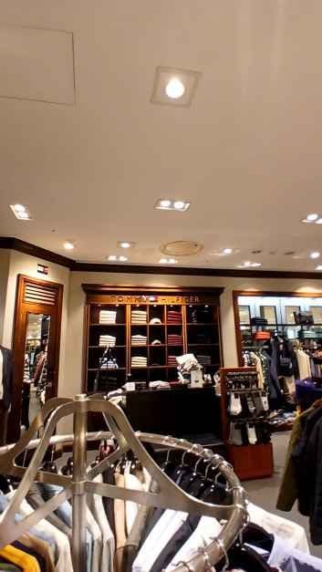 Tommy Hilfiger - LOTTE Department Store Konkuk Univ. Star City Branch [Tax Refund Shop] (타미힐피거 롯데백화점 건대스타시티점)