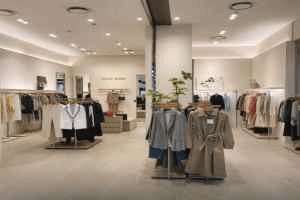 IZZAT BABA - Lotte Mall Gunsan Branch [Tax Refund Shop] (아이잗바바 롯데몰 군산점)