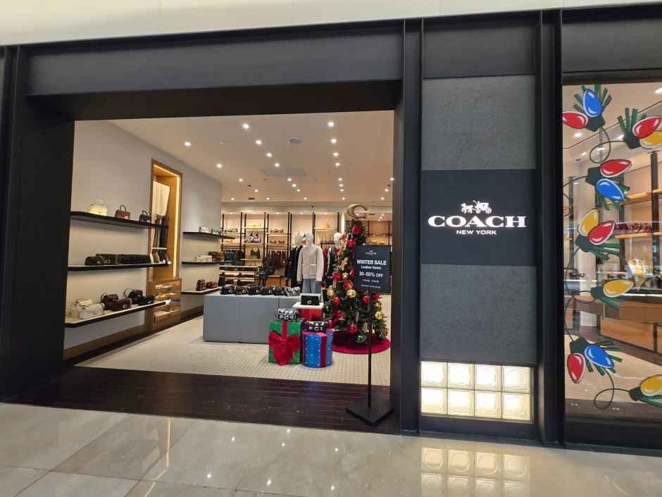 Coach - Lotte Department Store Jamsil Branch [Tax Refund Shop](코치 롯데백화점 잠실점)