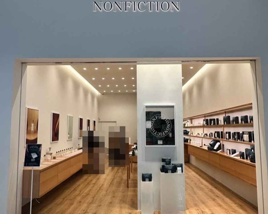 NONFICTION - Lotte World Mall [Tax Refund Shop] (논픽션 롯데월드몰점)