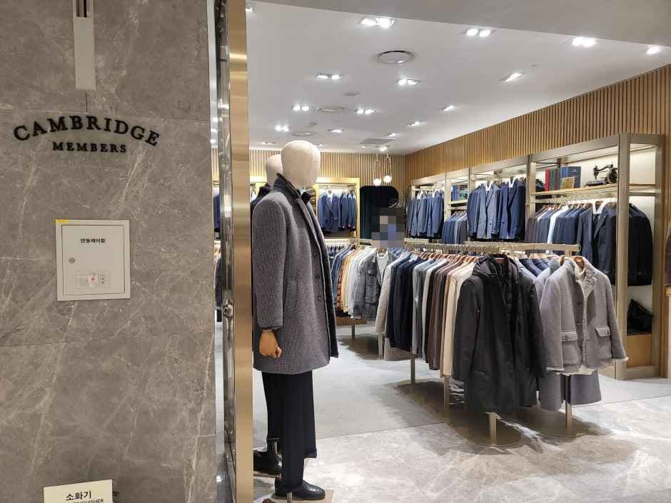 Cambridge Members Shinsegae Department Store Gangnam Branch [Tax Refund Shop](캠브리지멤버스 신세계백화점 강남점)