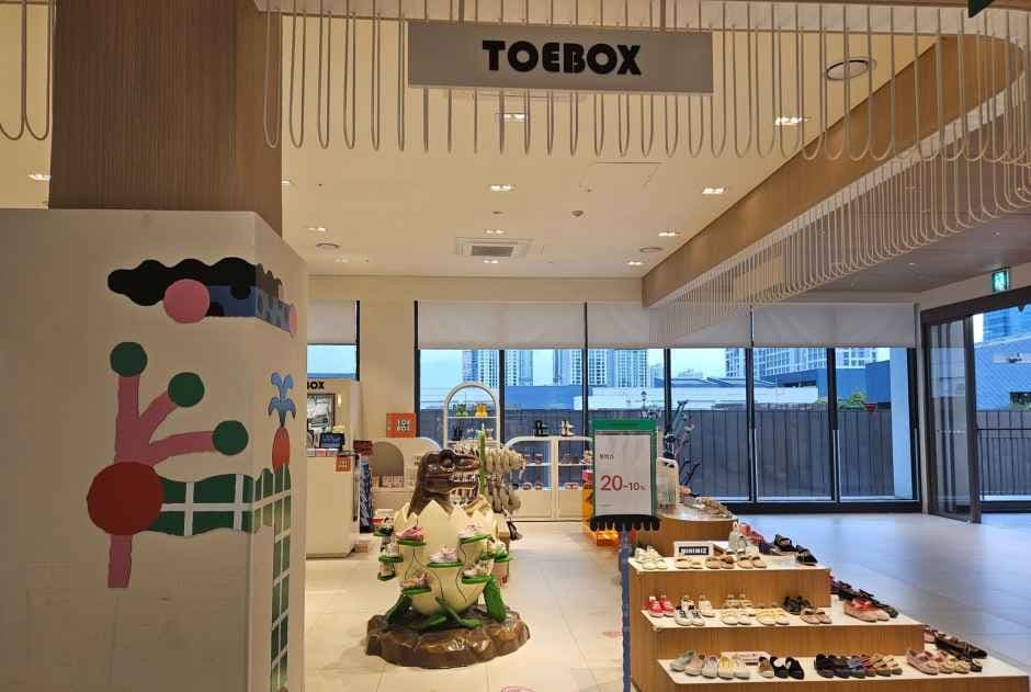 TOEBOX Hyundai Premium Outlets Songdo Branch [Tax Refund Shop](토박스 현대프리미엄아울렛 송도점)