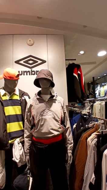 Umbro - LOTTE Department Store Konkuk Univ. Star City Branch [Tax Refund Shop] (엄브로 롯데백화점 건대스타시티점)