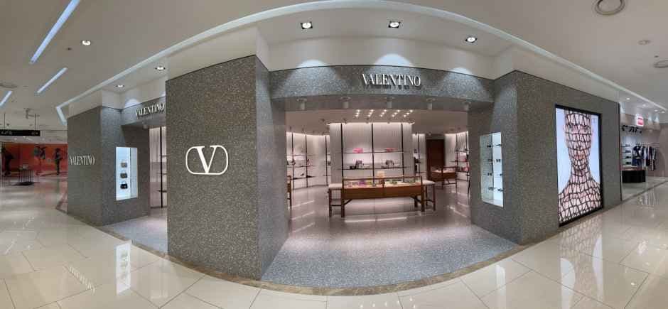 Valentino - Galleria Department Store Timeworld Branch [Tax Refund Shop] (발렌티노 갤러리아백화점 타임월드점)