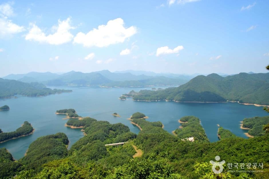 Ageobong Peak (악어봉)