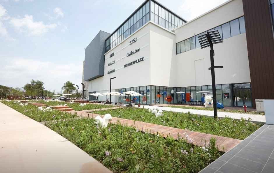 COVERNAT - Hyundai Premium Outlets Daejeon Branch [Tax Refund Shop] (커버낫 현대프리미엄아울렛 대전점)