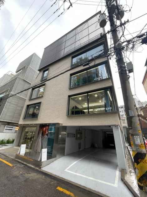 Brownyard Hannam Flagship Store [Tax Refund Shop](브라운야드 플래그십스토어 한남점)