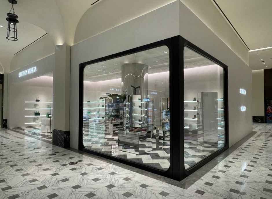 Bottega Veneta Men - Shinsegae Art & Science Branch [Tax Refund Shop] (보테가베네타(남성) 대전신세계 Art&Science점)