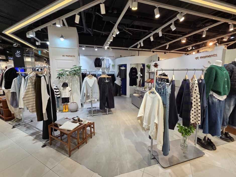 At Moment Doota Mall Branch [Tax Refund Shop](앳모먼트 두타몰점)