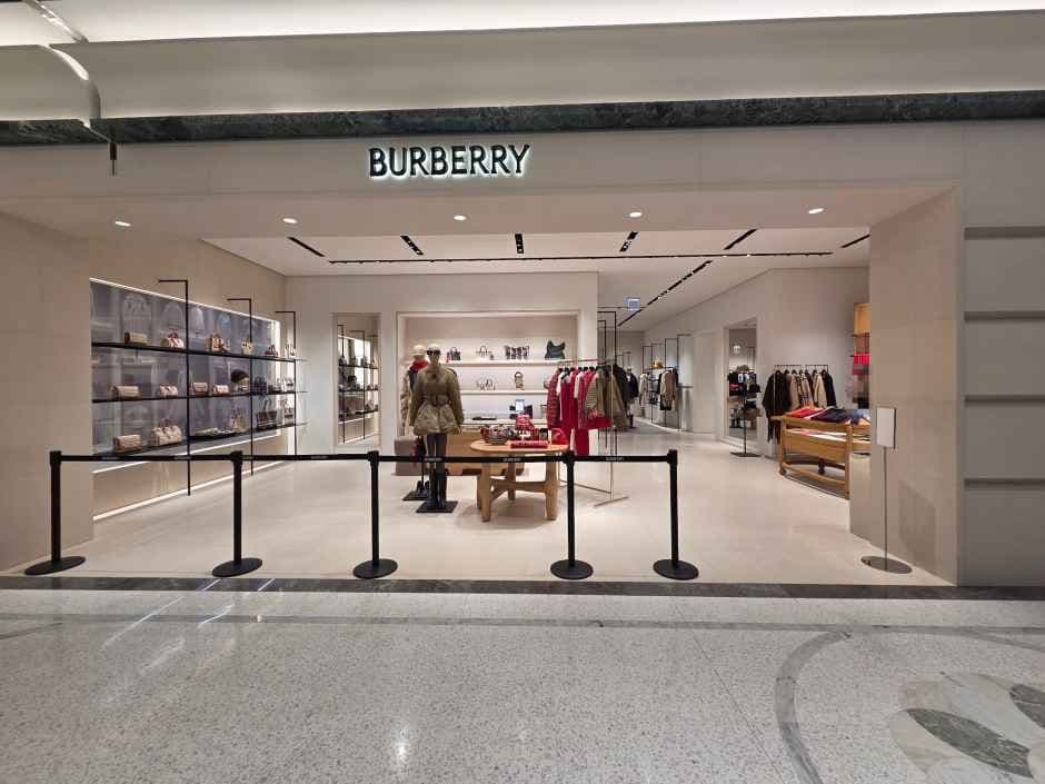 Burberry - Shinsegae Department Store Main Branch [Tax Refund Shop](버버리 신세계백화점 본점)