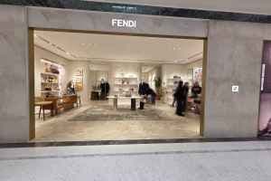 Fendi - Shinsegae Department Store Main Branch [Tax Refund Shop](펜디 신세계백화점 본점)