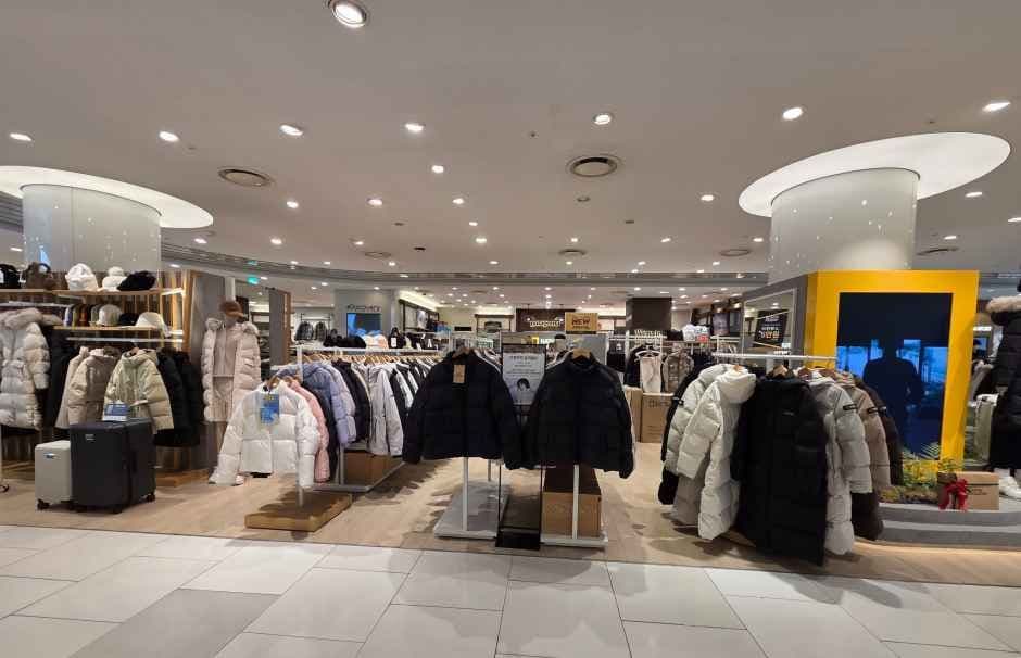 내셔널지오그래픽 현대백화점 신촌점