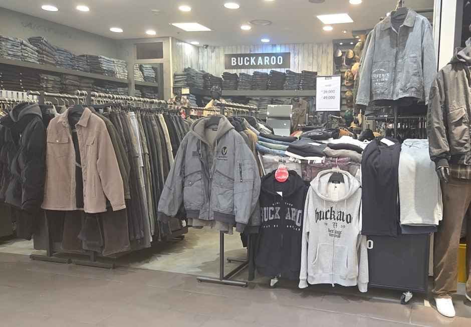 Buckaroo - 2001 Outlet Junggye Branch [Tax Refund Shop]  (버커루 2001아울렛 중계)(버커루 2001아울렛 중계점)